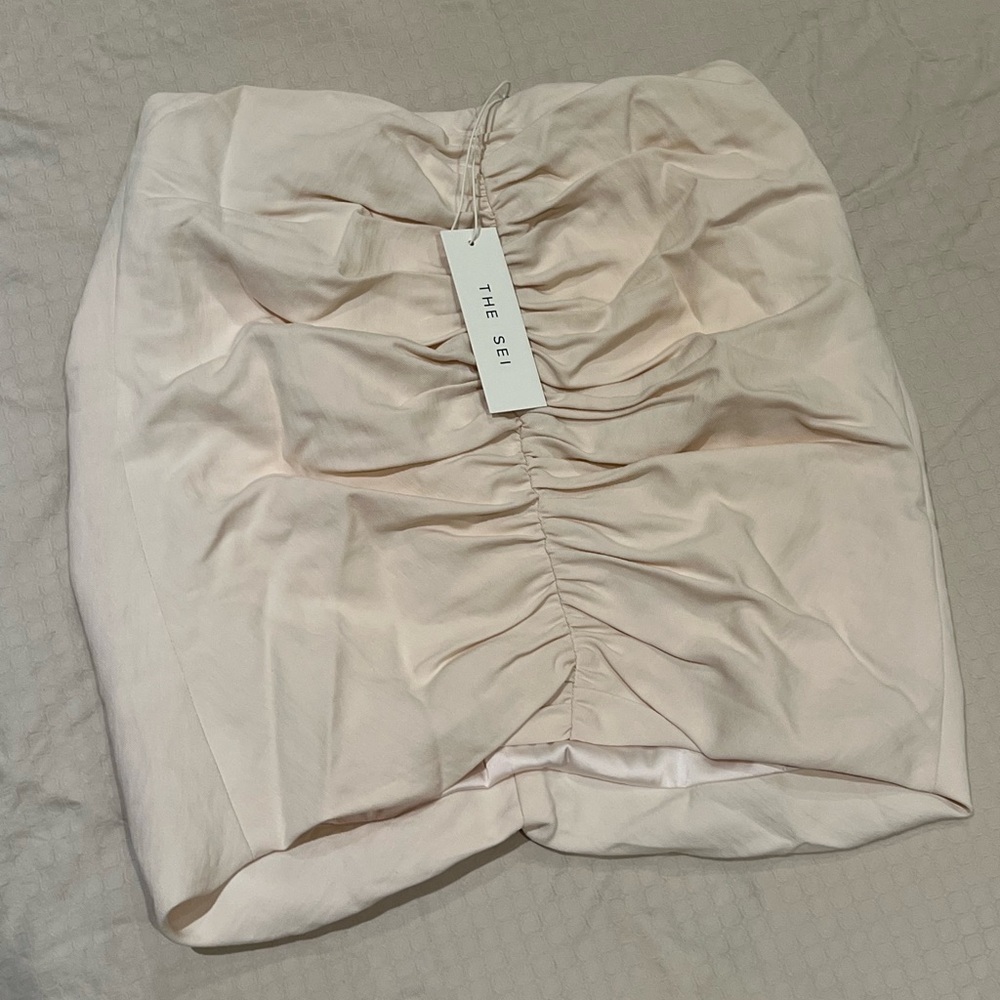 The Sei Cream Ruched Crop Top